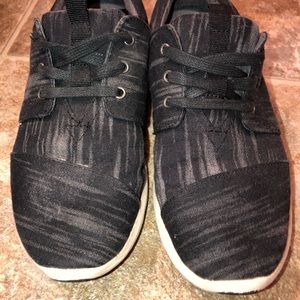 TOMS tennis shoes